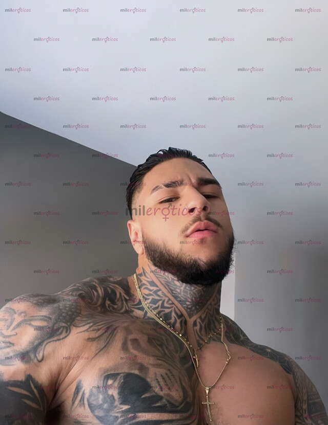 FOTOS DE MUSCULOSO TATUADO VERGON DOMINANTE BARBADO DISPUESTO A CUMPLIR TUS FANTASÍAS