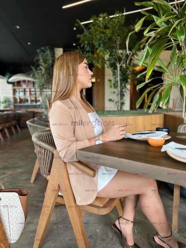 FOTOS DE HOLA AMOR SOY SARA COLIN RECIÉN LLEGADA A TU PAÍS PARA DARTE UNA ATENCIÓN DELI