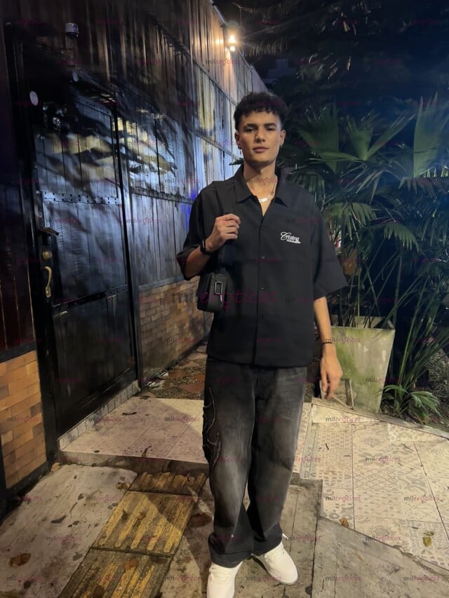 FOTOS DE PAISA ALTO DISPONIBLE ARRECHO 3014863315
