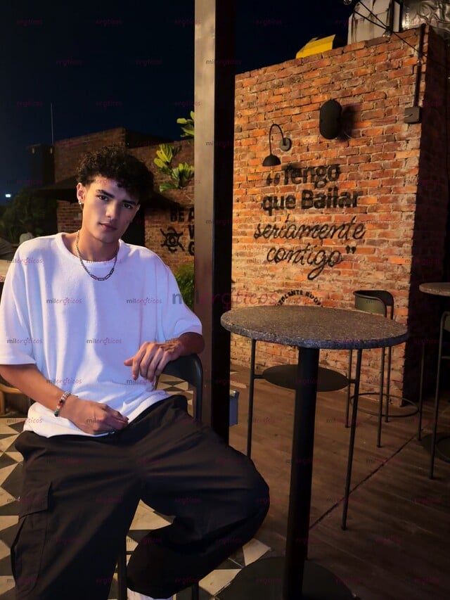 FOTOS DE PAISA ALTO DISPONIBLE ARRECHO 3014863315