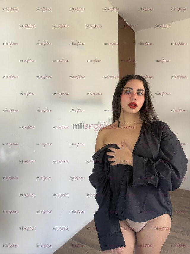 FOTOS DE SOFÍA NUEVA EN TU CIUDAD Y POR POCO TIEMPO, ME ENCANTA LOS TRÍOS