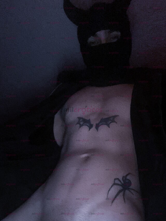 FOTOS DE LIAM, EL JOVEN QUE TE LLENARÁ DE PLACER Y ORGASMOS!!!, 20CM GARANTIZADO