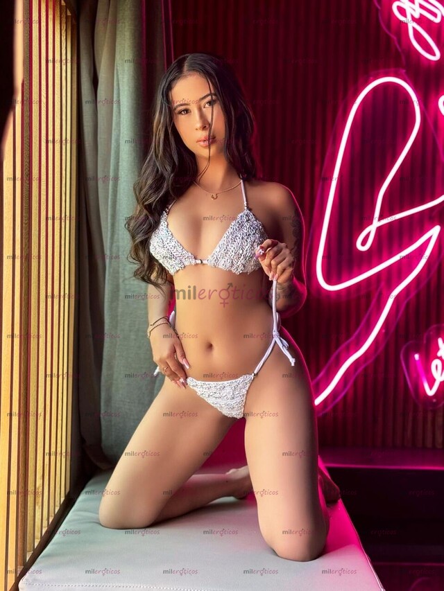 FOTOS DE EXQUISITA MUÑEQUITA COLOMBIANA, MORENA SAL Y ARENA