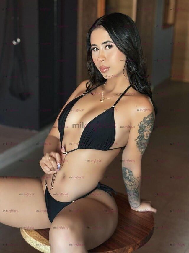 FOTOS DE EXQUISITA MUÑEQUITA COLOMBIANA, MORENA SAL Y ARENA