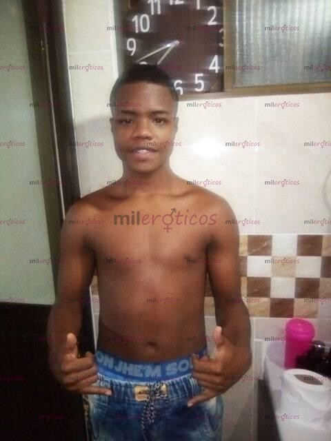 FOTOS DE HOLA SOY JEFFER UN NEGRO ALEGRE SOY ,ASEADO,HUMILDE ME GUSTAN LAS