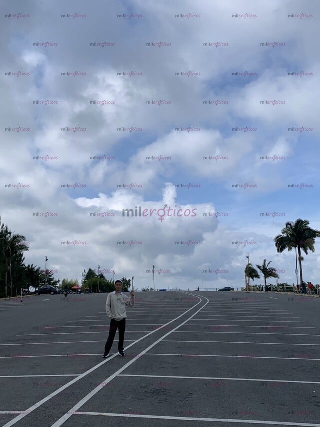 FOTOS DE DISPONIBLE PARA PRESENCIALES EN MEDELLÍN ESTOY DISPUESTO A TODO