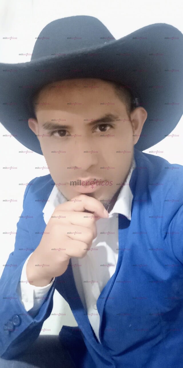 FOTOS DE CABRÓN. VARONIL BISEXUAL CASADO CON VIEJA PERO CON GUSTO POR CULIAR PUTITOS PRI