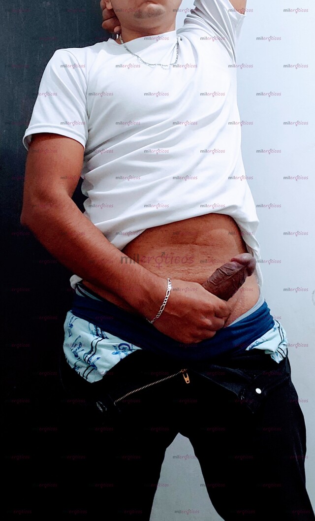 FOTOS DE CABALLERO DISPONIBLE PARA ATENDER DAMAS SOLAS Y PAREJAS.