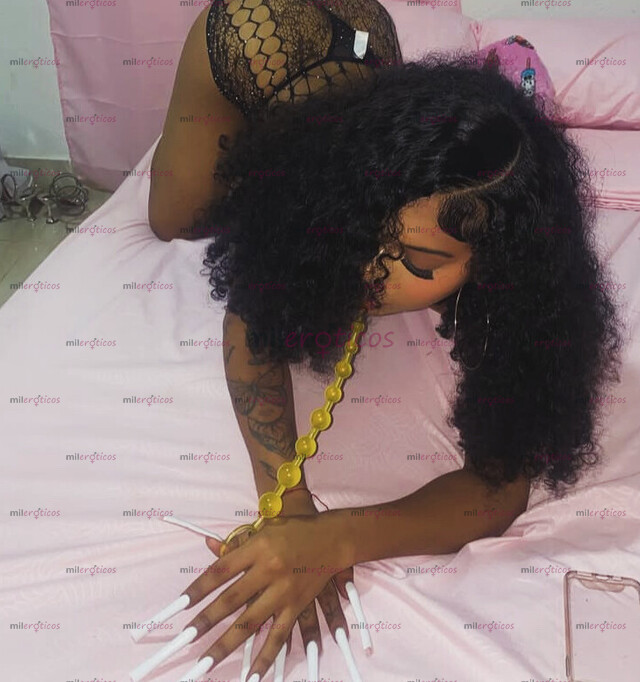 FOTOS DE MORENITA COSTEÑA DOTADA 22 CM GRUESA MUY DOMINANTE