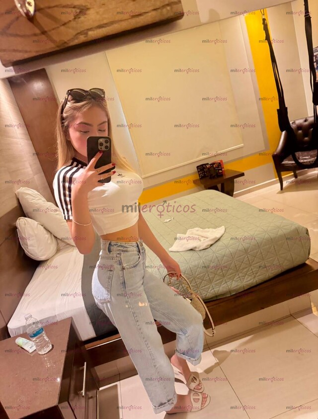 FOTOS DE DANIELA VIP BONITA 21 AÑOS PIEL BLANCA MUY COMPLACIENTE