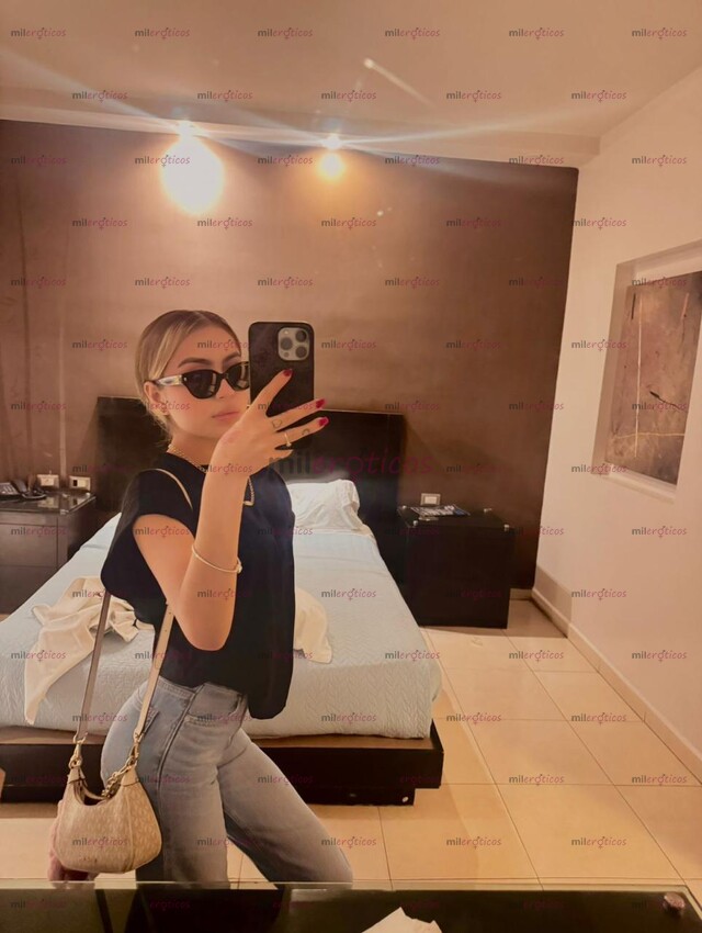 FOTOS DE DANIELA VIP BONITA 21 AÑOS PIEL BLANCA MUY COMPLACIENTE