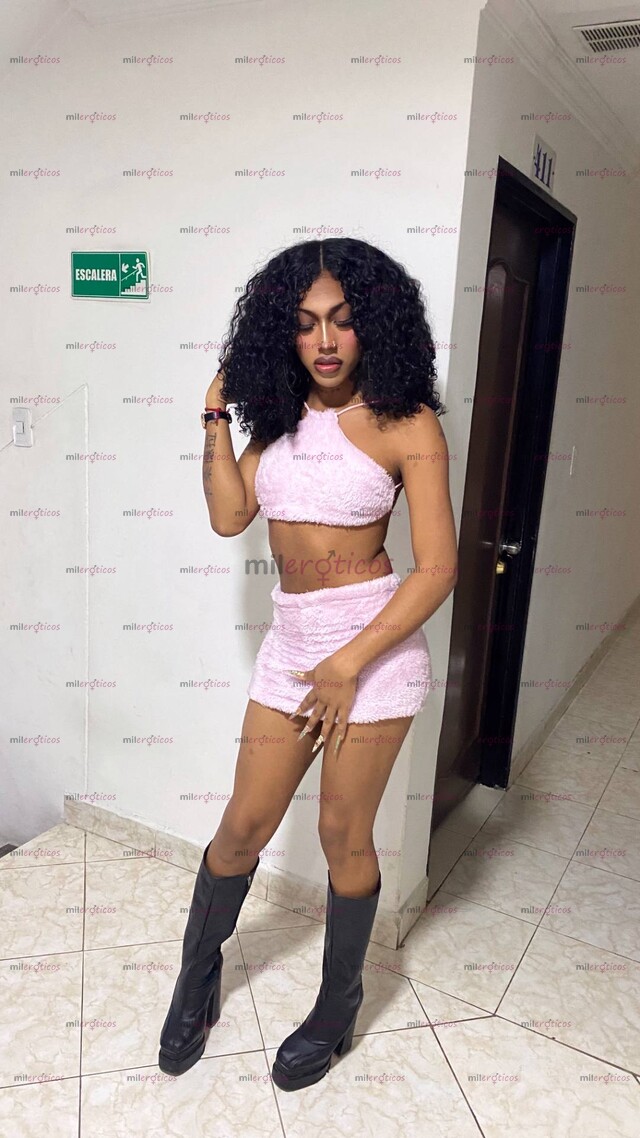 FOTOS DE MORENA, VERSÁTIL, DOMINANTE, SEXY JOVEN Y ATRACTIVA