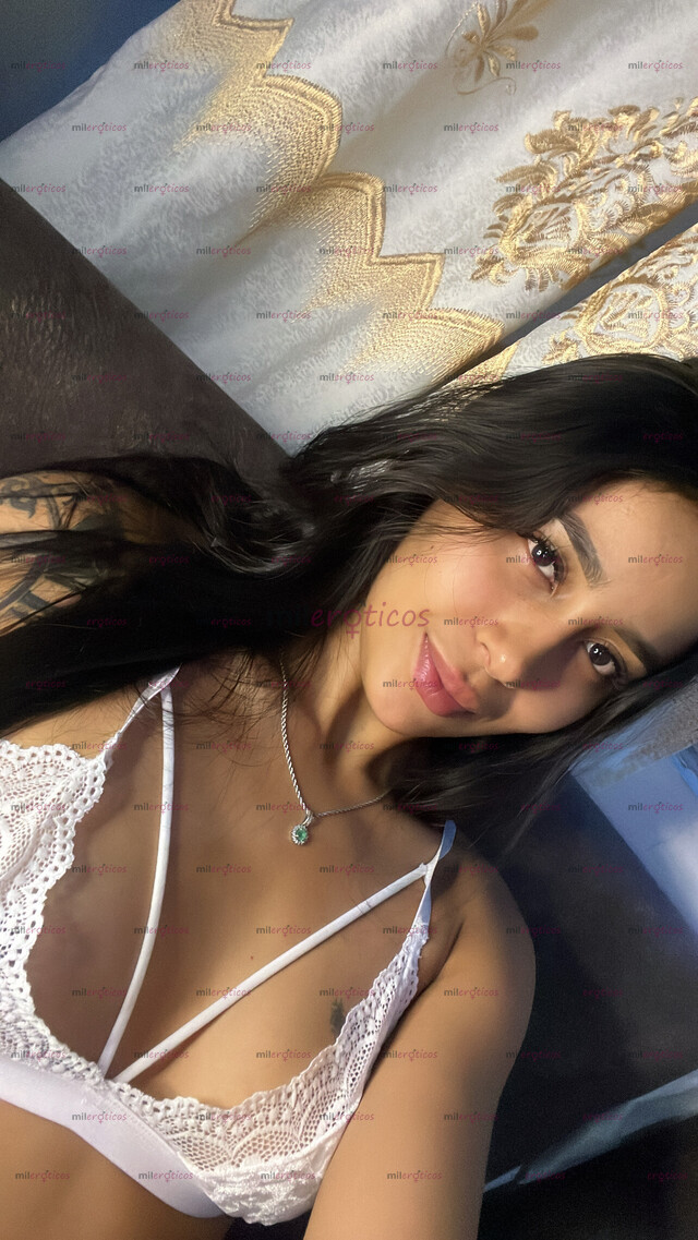 FOTOS DE SARA UNA FLACA NATURAL DISPUESTA A DARTE UN BUEN SERVICIO