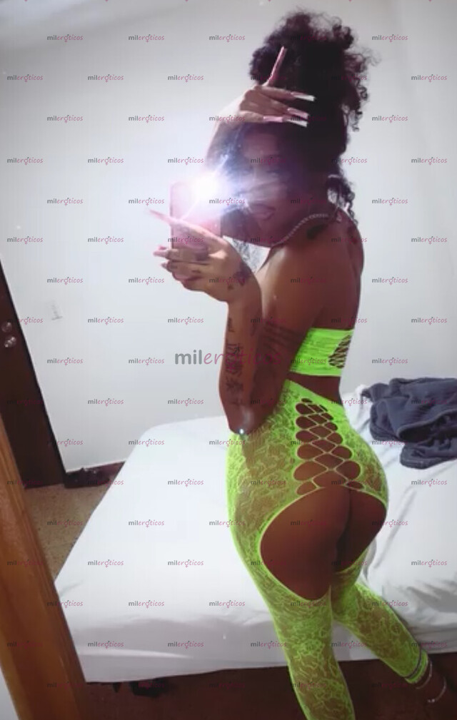 FOTOS DE MORENA COSTEÑA DOTADA 22 CM GRUESA Y LECHERA