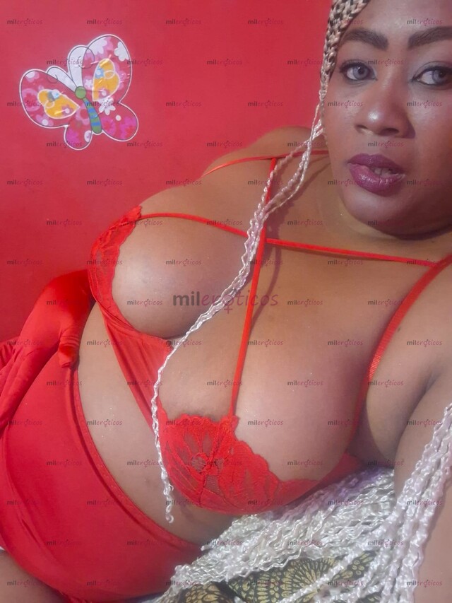 FOTOS DE NUEVA EN TU CIUDAD UNA MORENA MUY COMPLACIENTE CON CHUPADERA BIEN ESTRECHITA