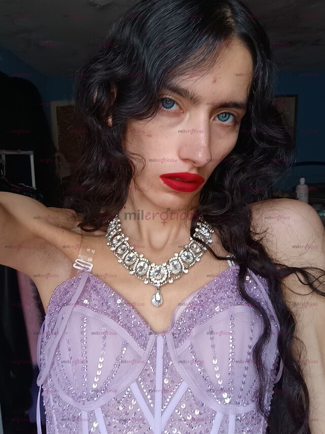 FOTOS DE SOY UNA NIÑA DE 20 AÑOS DE EDAD. SOY CHICA TRANSEXUAL. SIEMPRE USO VESTIDOS.
