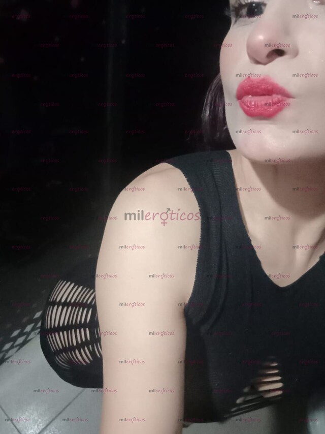 FOTOS DE MAMÁCIITA RICA CON UNA PUCHIS SUPER DELII Y APRETADITA