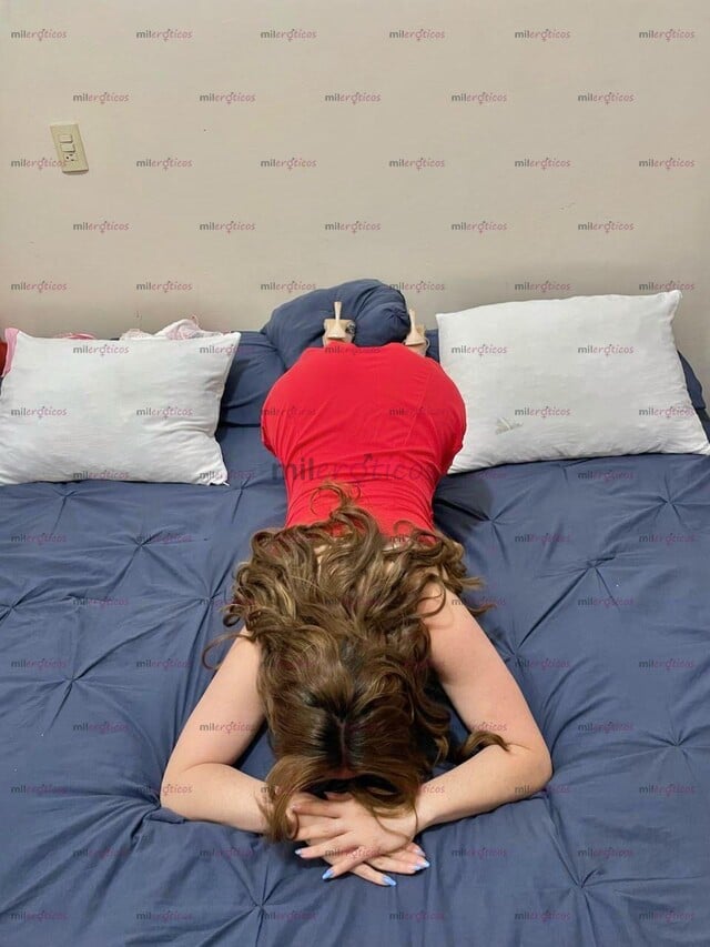 FOTOS DE HOLA MI NOMBRE ES RENATA SOY TAPATÍA UNA CHICA MUY COMPLACIENTE