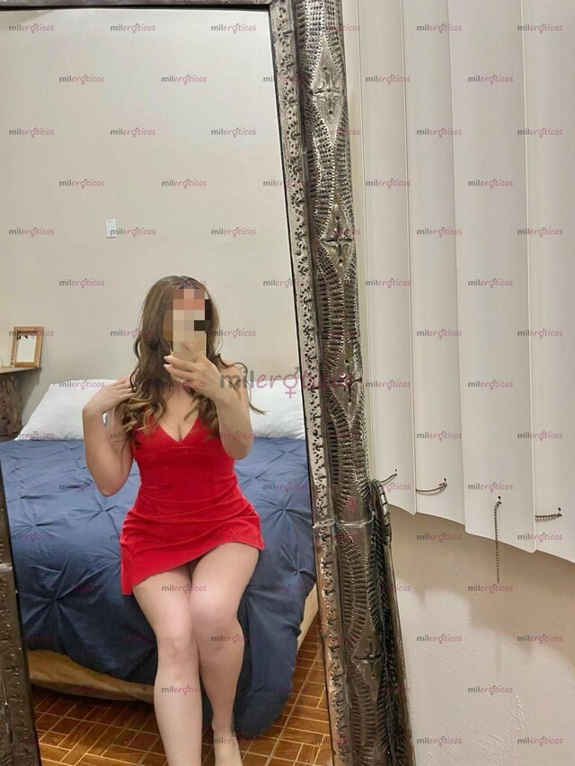 FOTOS DE HOLA MI NOMBRE ES RENATA SOY TAPATÍA UNA CHICA MUY COMPLACIENTE
