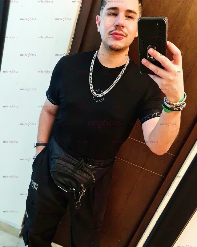 FOTOS DE ZAYN PASIVO CALIENTE BUSCO COMPLACER HOMBRES MADUROS BOTTOM LOOKING