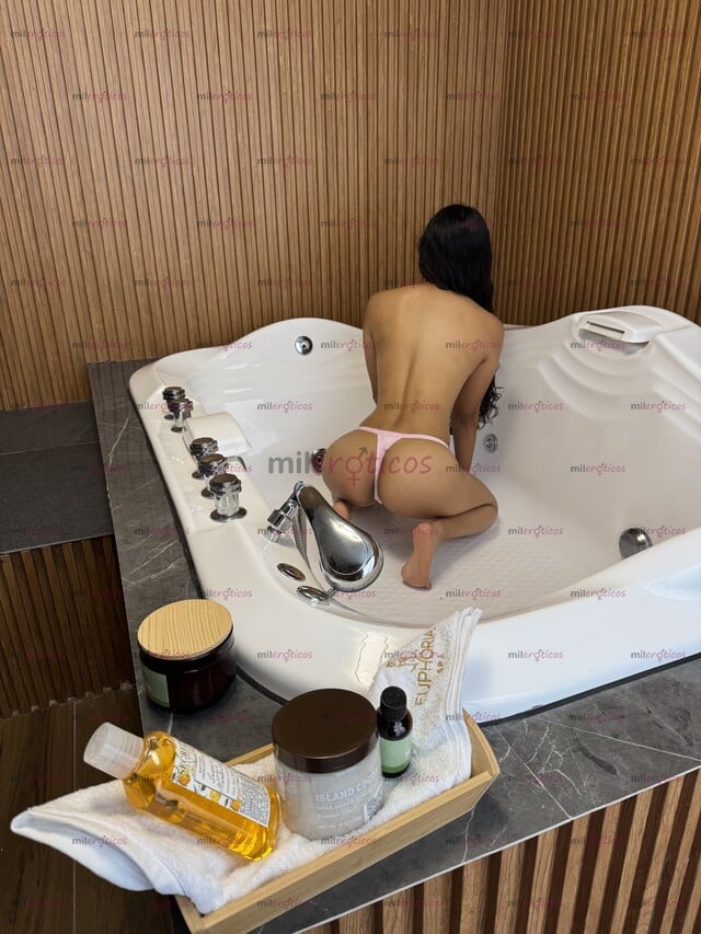 FOTOS DE JACUZZI CONMIGO ! INSTALACIONES NUEVAS Y DE LUJO!!! PARA HOMBRES COMO TÚ