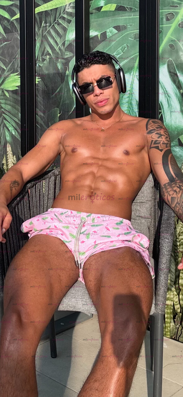 FOTOS DE COLOMBIANO 1,80 EXCELENTE TRATO CUERPO GYM TOP 24 AÑOS