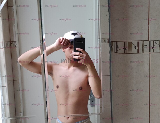 FOTOS DE TWINK, VERGON Y HOT. DUROS 19CM DE MORRITO PUESTOS PARA TI PAPI.