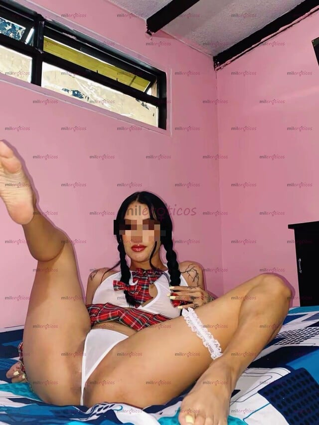 FOTOS DE HOLA PAPI, LLEGÓ TU COLEGIO FAVORITA, DISPUESTA A HACERTE SENTIR TODO LO QUE TÚ