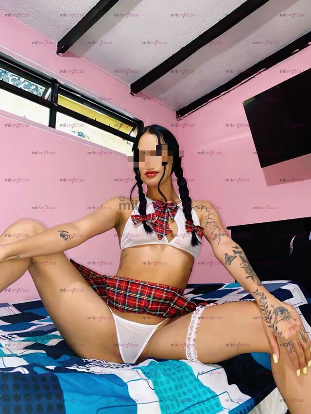 FOTOS DE HOLA PAPI, LLEGÓ TU COLEGIO FAVORITA, DISPUESTA A HACERTE SENTIR TODO LO QUE TÚ
