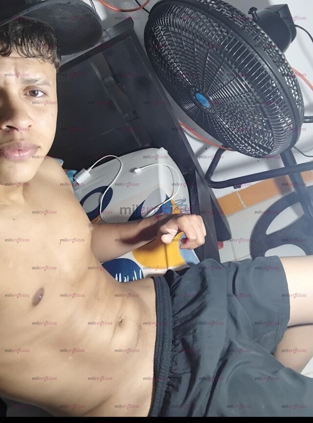 FOTOS DE CHICO BISEXUAL VERSÁTIL,RESERVADO Y SERÍO Y RESPETUOSO