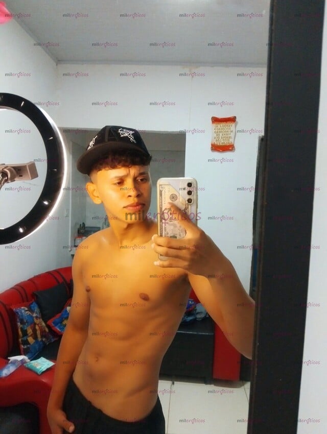 FOTOS DE CHICO BISEXUAL VERSÁTIL,RESERVADO Y SERÍO Y RESPETUOSO