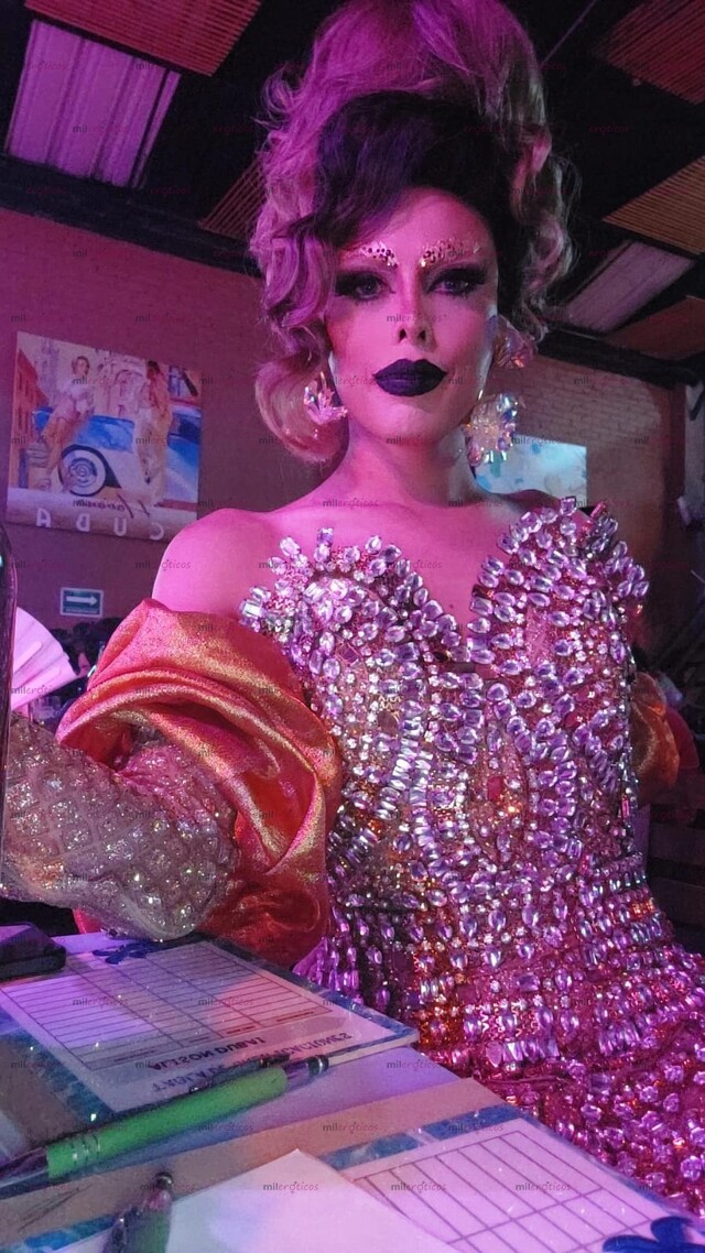 FOTOS DE (( ELECKTRA )). DISPUESTA A COMPLACER TUS FANTASÍAS