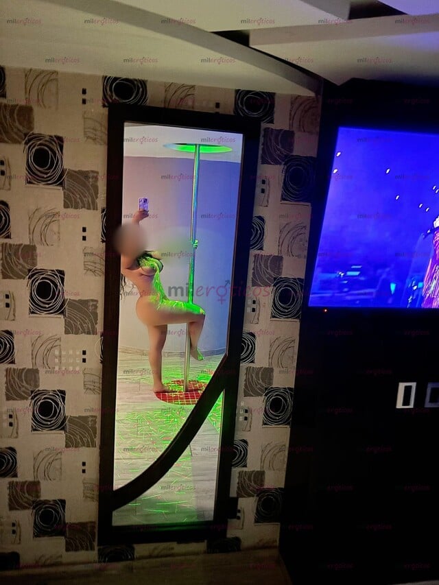 FOTOS DE DIABLITA COMPLACIENTE FOGOSA...TE CUMPLO FETICHES MAS DESEADOS...