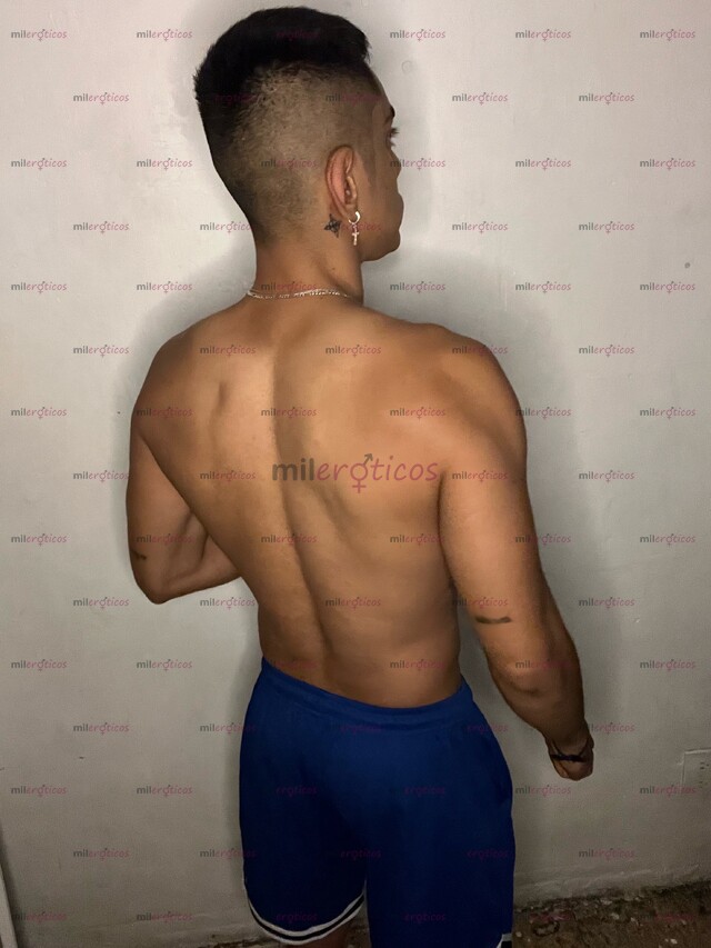 FOTOS DE DOMINANTE Y MORBOSO. VAMOS A JUGAR A QUE TE VOY A MONTAR. ACTIVO, PASIVO O INTER