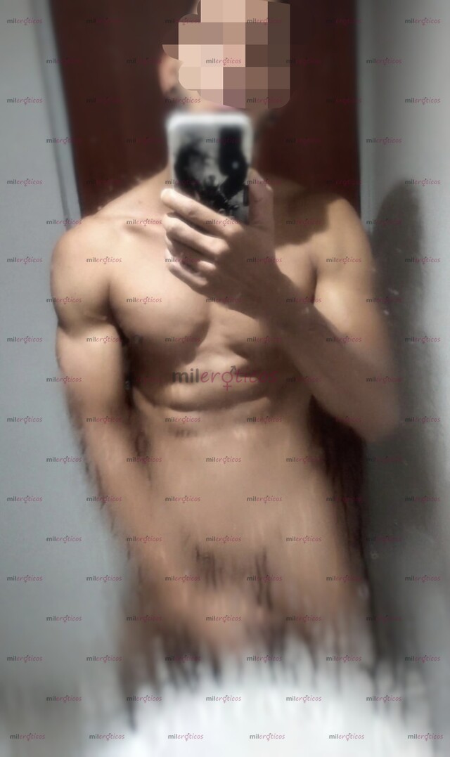 FOTOS DE MORENO ATLÉTICO VERGON20CM Y MUY COMPLACIENTE..