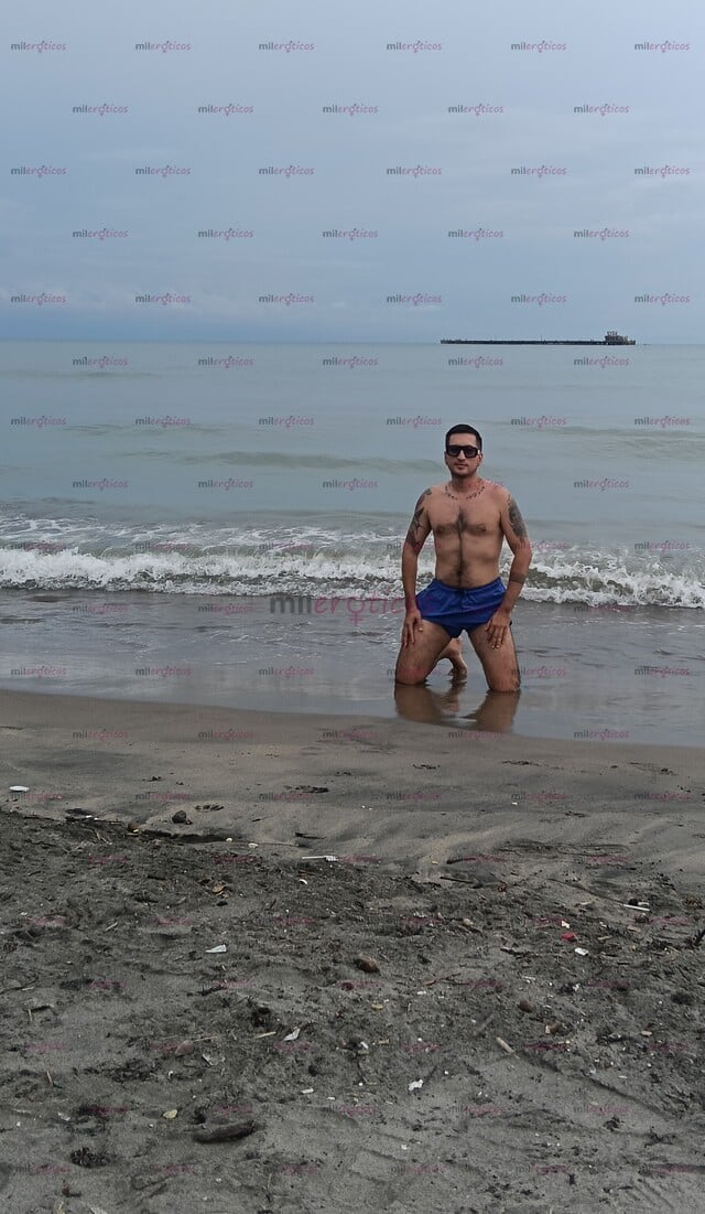 FOTOS DE ANDRES 21 CM VELLUDO VERSÁTIL VARONIL DISPONIBLE CON SITIO