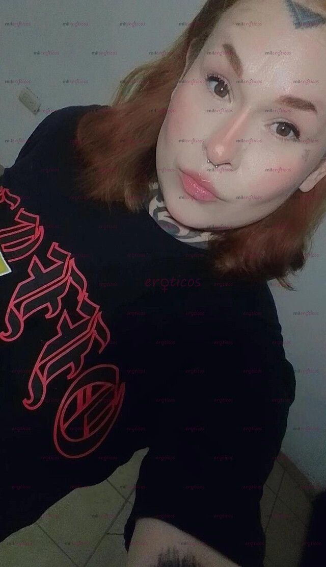 FOTOS DE UNA ROCKERA, TATUADA , SUPER BLANCA, ESPERANDO POR TI !