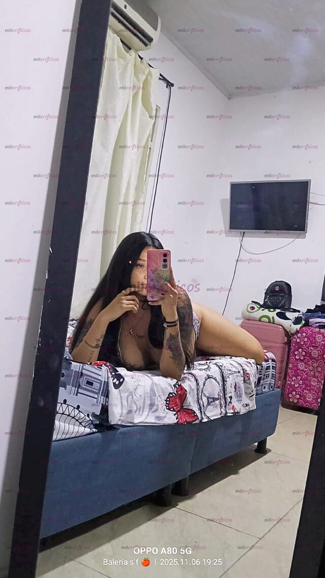 FOTOS DE SENOS PERFECTOS, PIERNAS GRANDES,Y HERMOSO ROSTRO!!