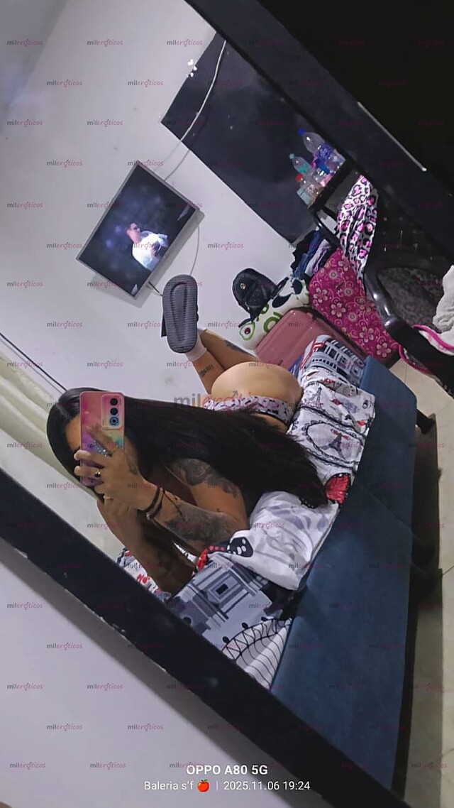 FOTOS DE SENOS PERFECTOS, PIERNAS GRANDES,Y HERMOSO ROSTRO!!