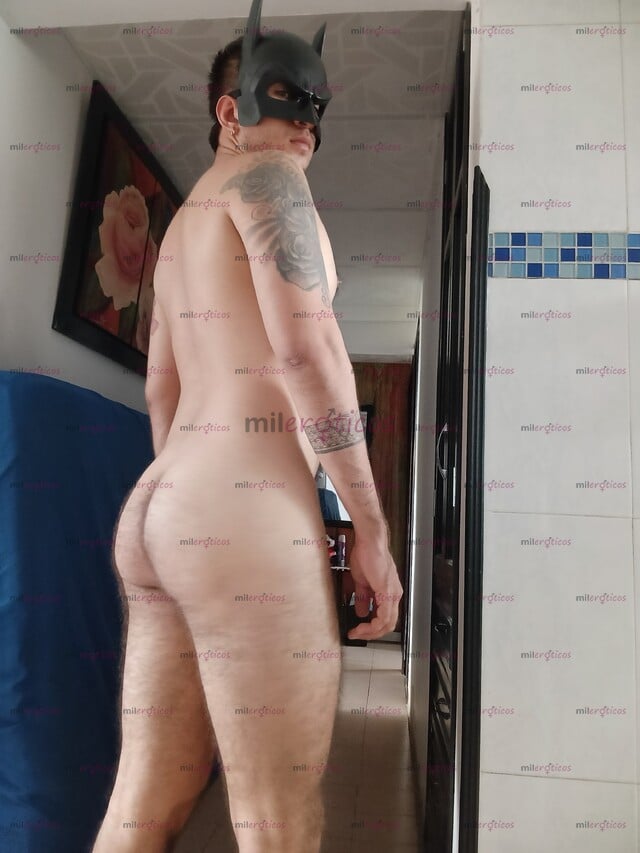 FOTOS DE ANDRES JOVEN VARONIL VELLUDO DISPONIBLE BGA CON SITIO Y DOMI