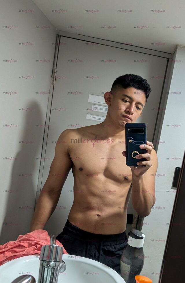 FOTOS DE ESTUDIANTE PASIVO, DELGADO, DISCRETO Y EDUCADO