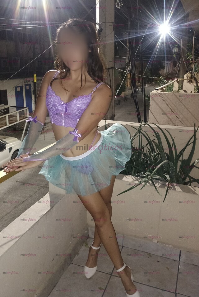 FOTOS DE ANDREA UNA CHICA QUE LE ENCANTA EL SEXO Y MAS COMPLACER 19 AÑOS