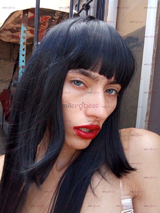 FOTOS DE CHIQUILLA DE OJOS AZULES. SOY NIÑA DE 21 AÑOS DE EDAD. LAS 24 HORAS DEL DÍA.
