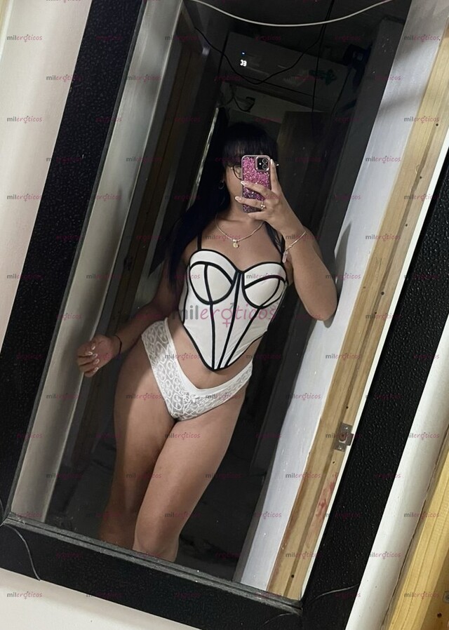 FOTOS DE SIN SITIO ..UNA CHICA TRANS MUY HORNY . VIRTUAL O PRESENCIAL