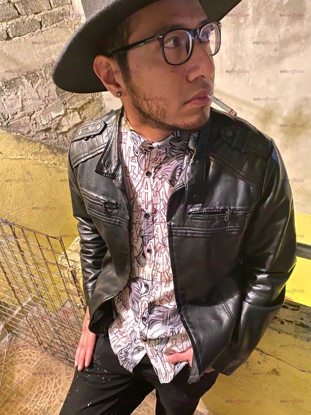FOTOS DE CHICO LISTO PARA CUMPLIR TUS FANTASIAS MÁS CALIENTES Y CANDENTES CONTACTAME