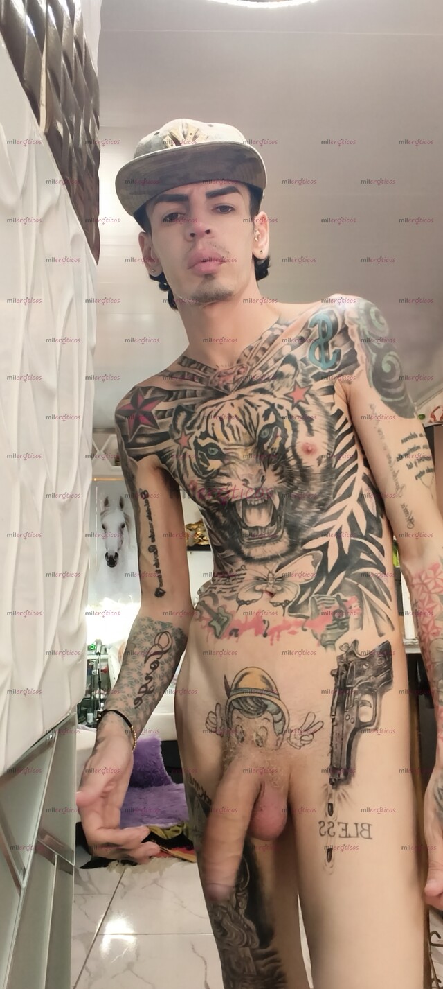 FOTOS DE FLACO ACTIVO MEDELLÍN BLANCO TATUADO MORBOSO