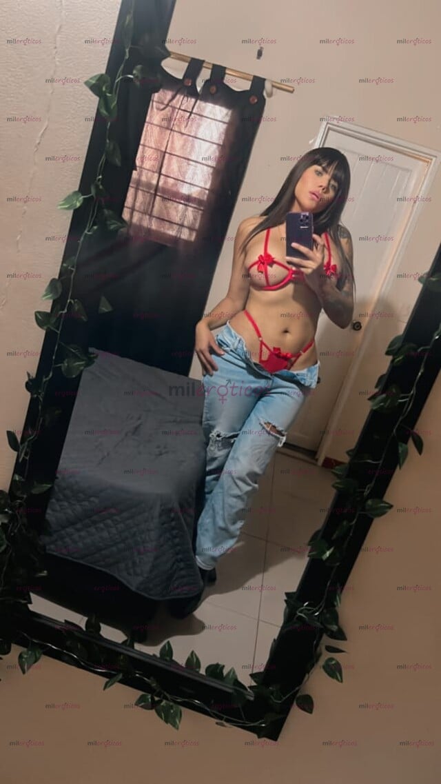 FOTOS DE LA POTRA 100% FETICHISTA Y REAL DE CURVAS PERFECTAS ATIENDO MUJERES HIGIENICAS