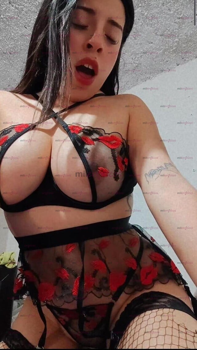 FOTOS DE DAYANA UNA TETONA APRETADITA ME VENGO A CHORROS EN TU CARA PAPI