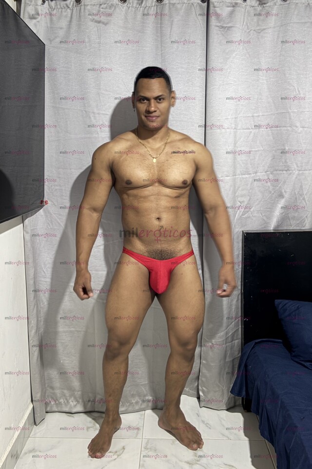 FOTOS DE LO QUE PASA ENTRE MACHOS, QUEDA ENTRE MACHOS!!