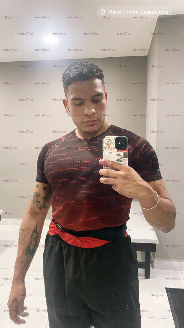 FOTOS DE ROMARIO, MASAJES ENTRE VARONES A TU ALCANCE.